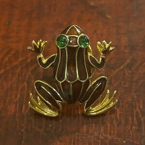 Trifari Frog Brooch Lapel Pin Brown Enamel & Gold Colors w/ Green Cabochon Eyes